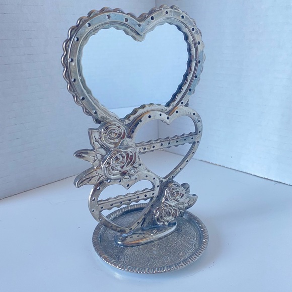 Silver plated eighties earring holder with roses